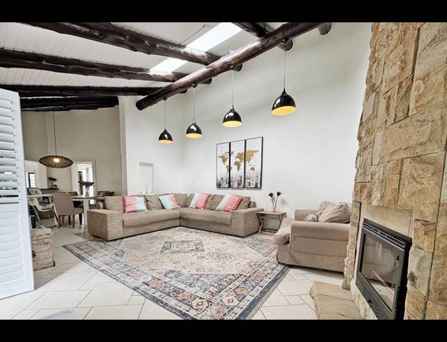 3 BEDROOM HOUSE FOR SALE IN SANDOWN